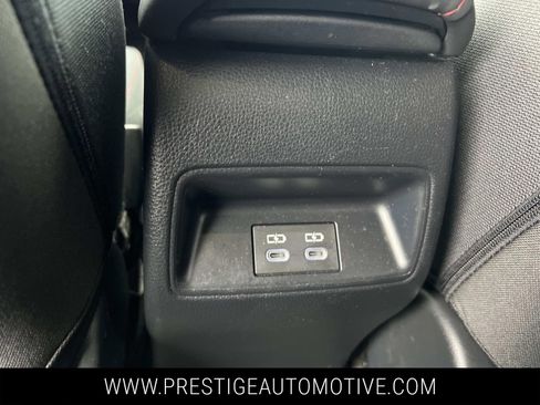 Used 2024 Toyota Corolla SE image 15