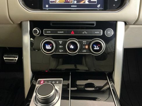 Used 2016 Land Rover Range Rover Supercharged AWD/4WD image 12