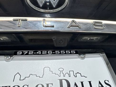 Used 2023 Volkswagen Atlas SE w/ Panoramic Sunroof Package FWD image 21