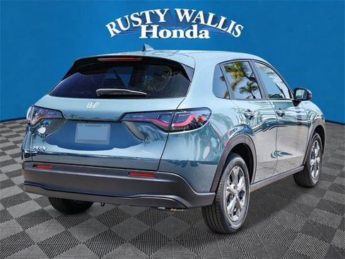 New 2026 Honda HR-V LX image 2