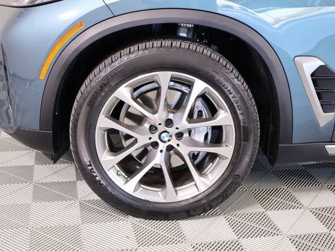 Used 2025 BMW X5 xDrive40i w/ Premium Package image 19