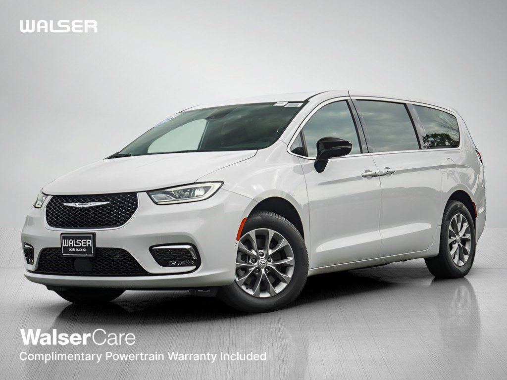 New 2026 Chrysler Pacifica Select AWD/4WD image 1