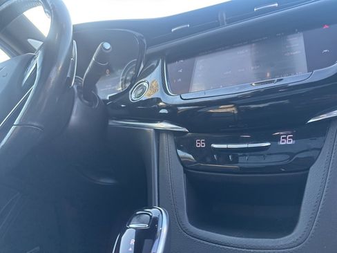 Used 2020 Cadillac XT6 Sport image 14