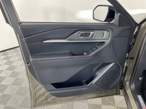 New 2026 Ford Explorer ST-Line AWD/4WD image 8
