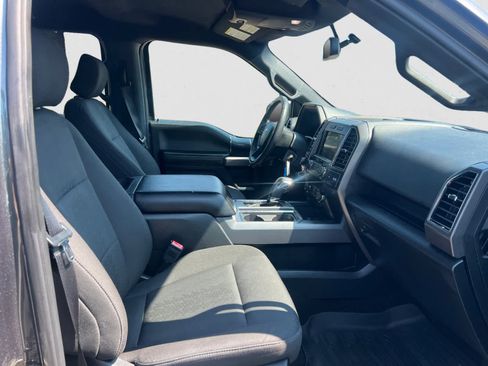 Used 2018 Ford F150 XLT w/ Equipment Group 302A Luxury AWD/4WD image 15