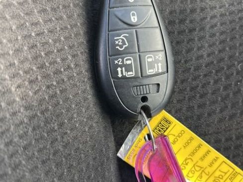 Used 2013 Dodge Grand Caravan SXT w/ Rear Park Assist Pkg image 35