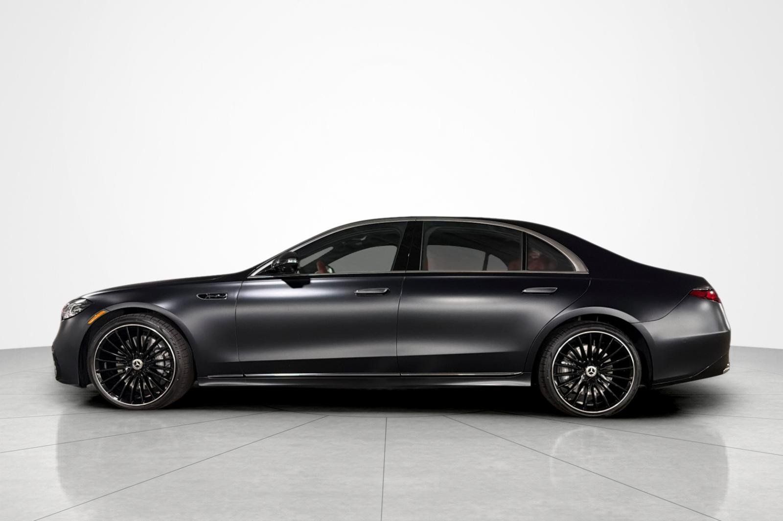 New 2027 Mercedes-Benz S 580 4MATIC Sedan image 2