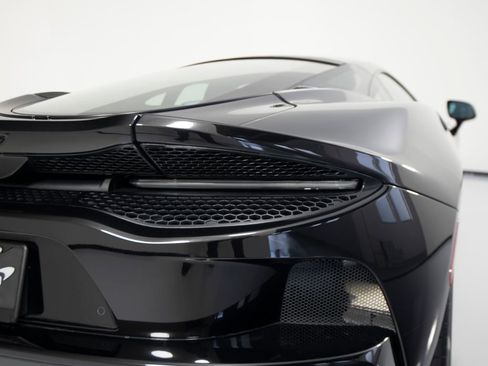 Used 2023 McLaren GT image 41