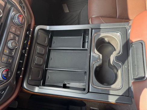 Certified 2018 Chevrolet Silverado 1500 High Country image 23