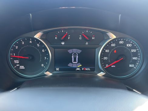 Used 2023 Chevrolet Equinox LT image 28