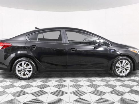 Used 2017 Kia Forte LX w/ LX Popular Package image 13