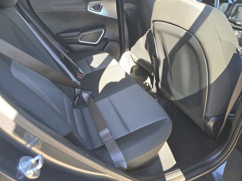 Used 2024 Kia Soul LX w/ Option Group 015 FWD image 16