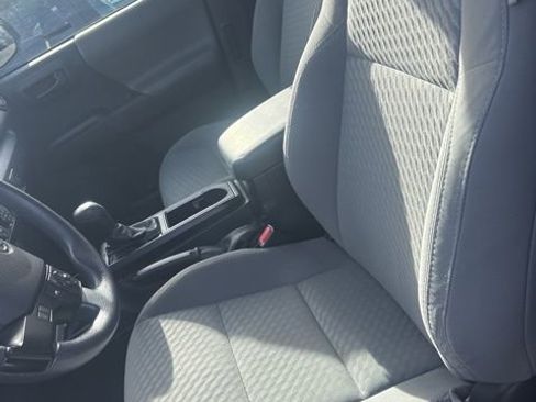 Used 2022 Toyota Tacoma SR image 2