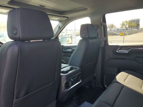 New 2026 GMC Sierra 1500 SLT w/ SLT Premium Plus Package AWD/4WD image 12