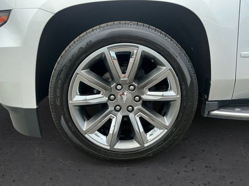 Used 2020 Chevrolet Tahoe Premier AWD/4WD image 13