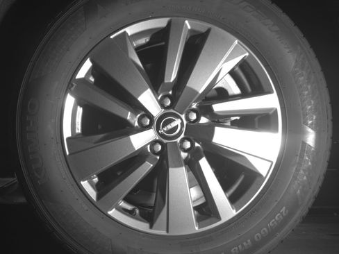 Used 2025 Nissan Pathfinder SV image 14