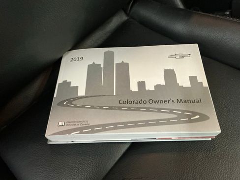 Used 2019 Chevrolet Colorado ZR2 image 34