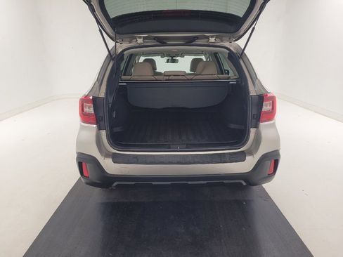 Used 2018 Subaru Outback 2.5i Premium AWD/4WD image 29