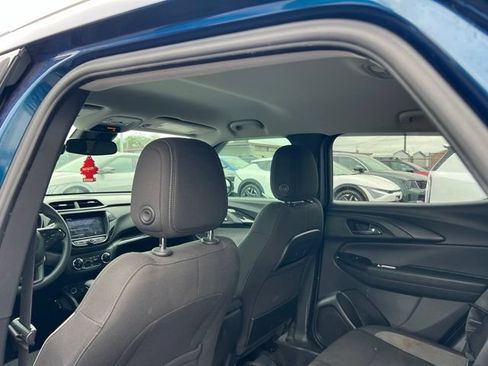 Used 2021 Chevrolet TrailBlazer LT w/ Convenience Package FWD image 10