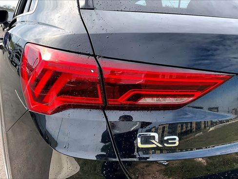 Used 2022 Audi Q3 2.0T Premium image 28