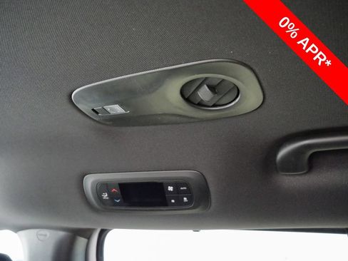 New 2026 Chrysler Pacifica Select FWD image 25
