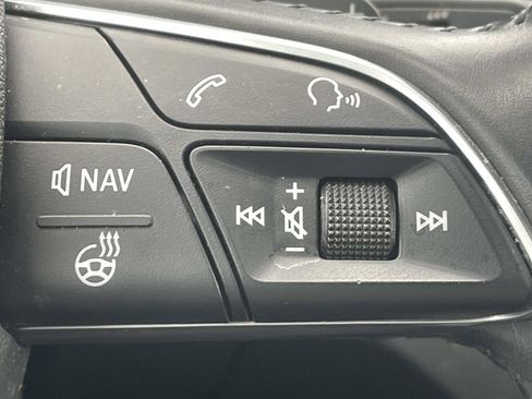 Used 2020 Audi Q5 2.0T Premium w/ Titanium Sport Package image 24