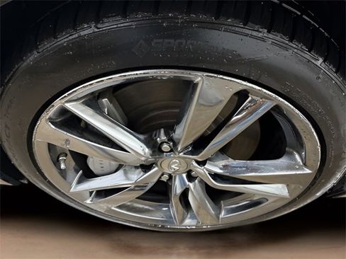 Used 2017 INFINITI Q50 Sport image 16