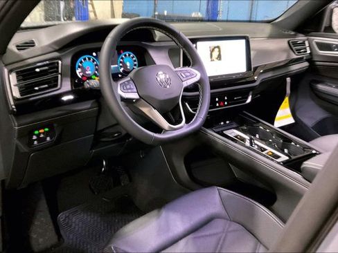 New 2025 Volkswagen Atlas Cross Sport SE image 7