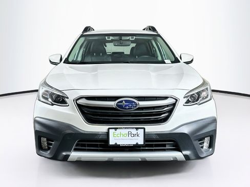 Used 2020 Subaru Outback Limited AWD/4WD image 2