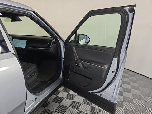 Used 2024 Rivian R1T Adventure Dual AWD/4WD image 15