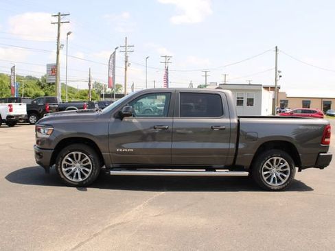 Used 2023 RAM 1500 Laramie AWD/4WD image 4