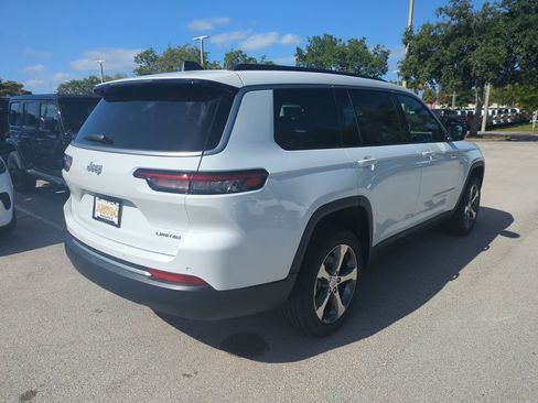 New 2026 Jeep Grand Cherokee L Limited RWD image 5