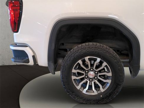 Used 2020 GMC Sierra 1500 AT4 image 24