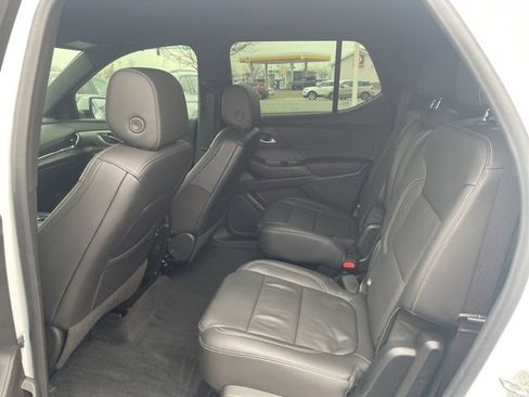 Certified 2022 Chevrolet Traverse LT w/ Midnight/Sport Edition image 8