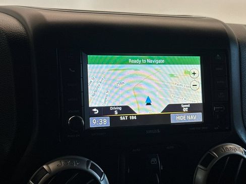 Used 2013 Jeep Wrangler Unlimited Sahara w/ Connectivity Group AWD/4WD image 19