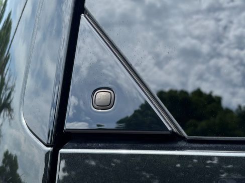 Used 2026 Lexus GX 550 w/ Accessory Package (2T) AWD/4WD image 12