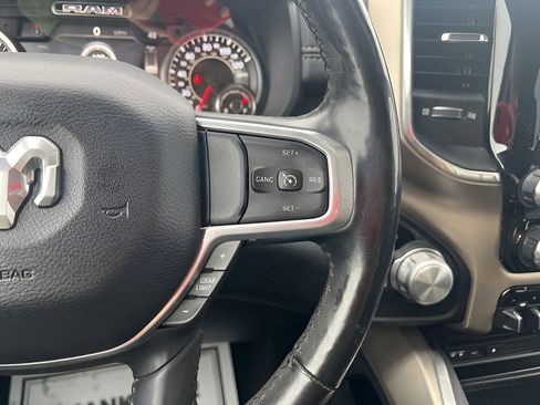 Used 2019 RAM 1500 Laramie image 33