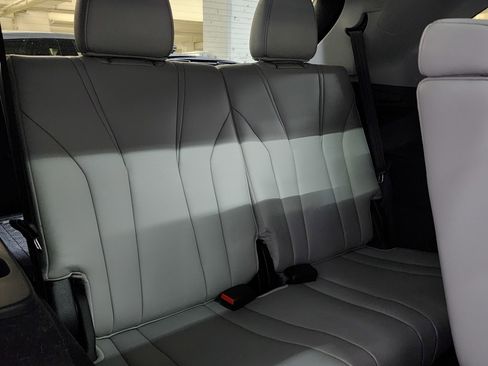 Certified 2024 Acura MDX w/Technology Package image 20