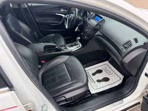 Used 2011 Buick Regal CXL image 11