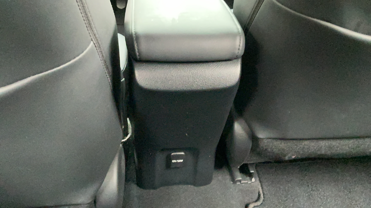 Used 2019 Toyota Prius Prime Advanced FWD image 9