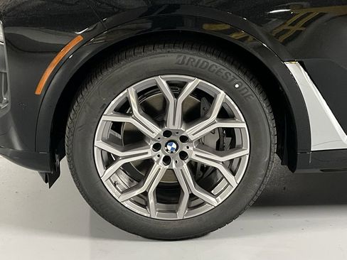 Used 2026 BMW X7 xDrive40i image 10