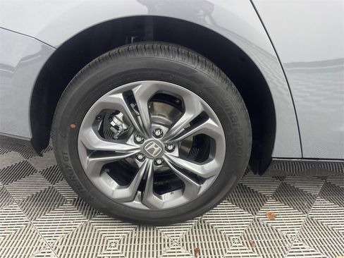 Used 2025 Honda Accord EX-L image 18