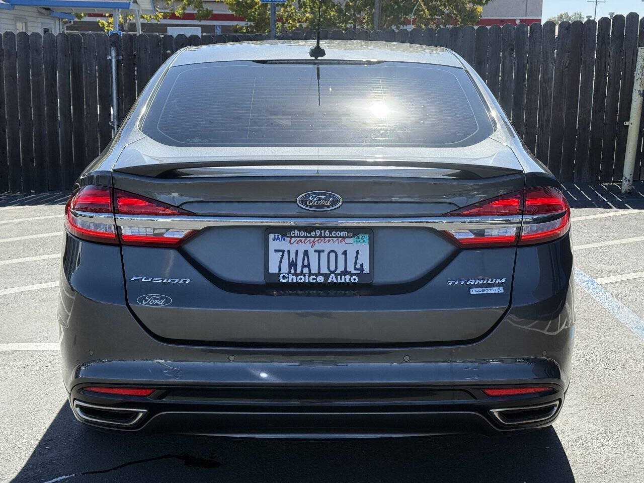 Used 2017 Ford Fusion Titanium FWD image 5