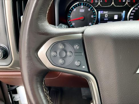 Used 2018 Chevrolet Silverado 1500 High Country image 22