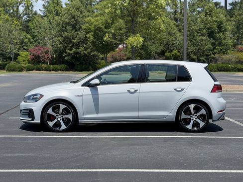 Used 2018 Volkswagen GTI S FWD image 4