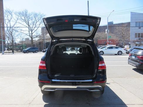 Used 2015 Mercedes-Benz ML 350 4MATIC image 24
