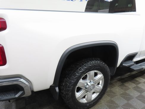 Used 2020 Chevrolet Silverado 2500 LTZ w/ LTZ Premium Package image 37