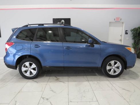 Used 2015 Subaru Forester 2.5i Limited w/ Popular Package #2 AWD/4WD image 3