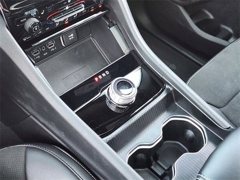 Certified 2025 Jeep Grand Cherokee Altitude image 18