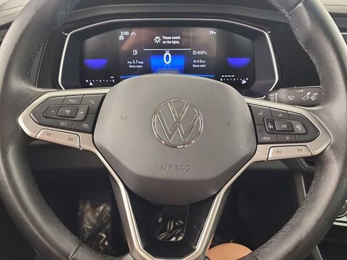 Used 2024 Volkswagen Jetta SE FWD image 12